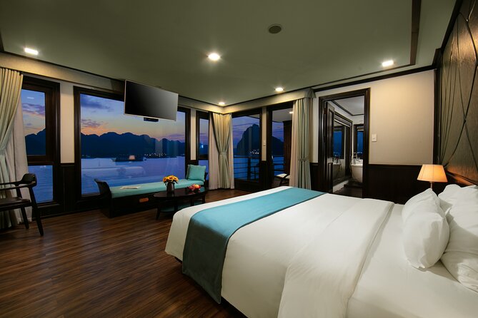 Halong Bay 3 Days 2 Nights on PEONY CRUISES 5 Stars LUXURY - Dining Experience