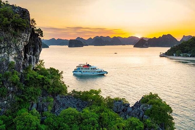 Halong Bay Tour 1 Day (6-Hours Cruise) Luxury Limousine Transport - Customer Experience