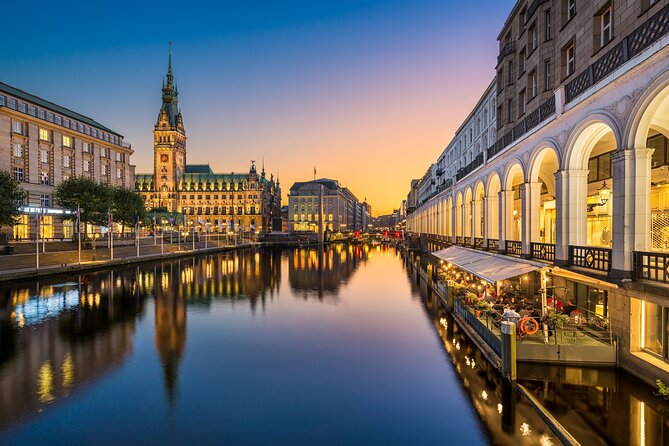 Hamburg at Night: Old Town & St Pauli Private Tour - Group Size & Pricing