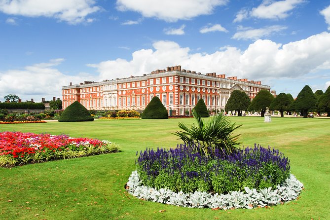Hampton Court Palace & Garden Maze, Private Tour Admission With Audio Guides - Palace History