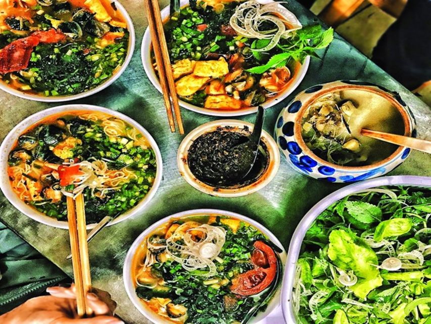 Hanoi: Guided Street Food Tour - Experience Highlights