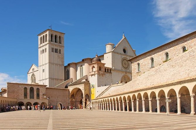 Heart of Umbria: Explore the Mystic Towns of Orvieto and Assisi - Assisi Experience