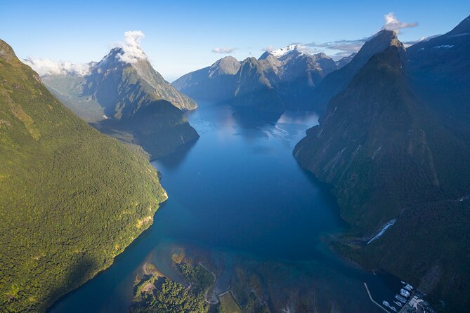 Helicopter Transfer From Milford Sound Airport to Te Anau - Location and Timing