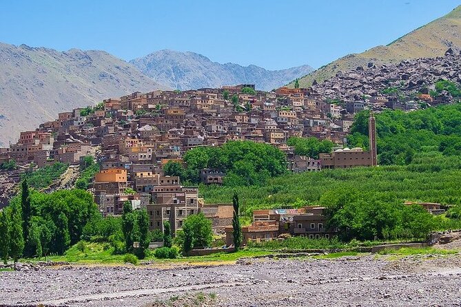 High Atlas & Desert Agafay Day Trip With a Guide - Guide Expertise