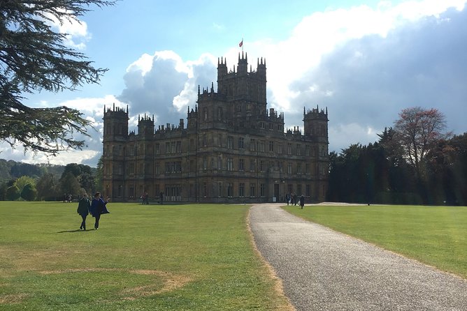 Highclere Castle Private Round Trip Transportation Service - Location Details