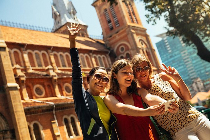 Highlights & Hidden Gems With Locals: Best of Ho Chi Minh City Private Tour - Must-Visit Landmarks