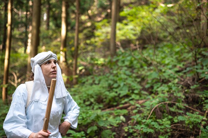 Hike and Pray With a Real Yamabushi in Nagano - Meet a Yamabushi Guide
