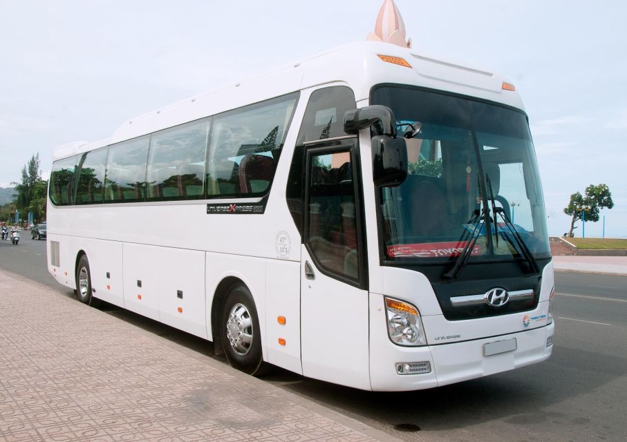 Ho Chi Minh: Tan Son Nhat Airport Private Car/Bus Transfer - Transfer Experience