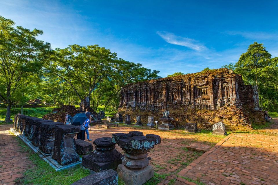 Hoi An: My Son Sanctuary & Ancient Town Day Tour With Lunch - Tour Highlights