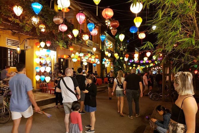 Hoi an Night Market With Hoi an Walking Tour , Colourful Lanterns, Boat Ride - Vibrant Lanterns Showcase