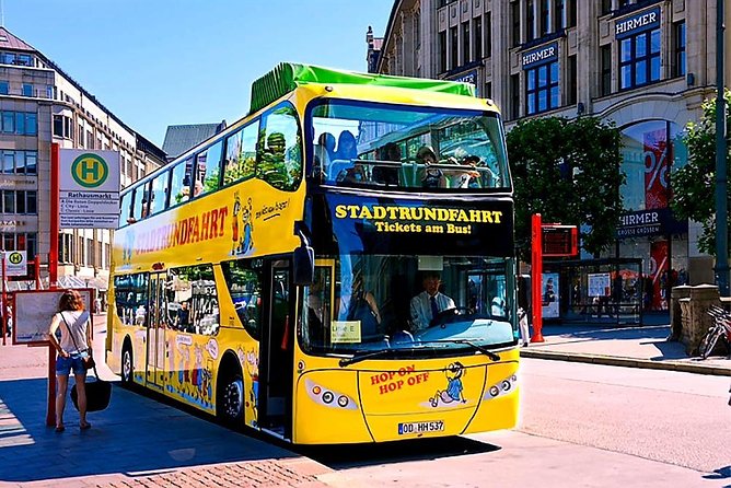 Hop-On Hop-Off Tour - Yellow Double Decker - GROUP TICKETS - Benefits of Group Bookings