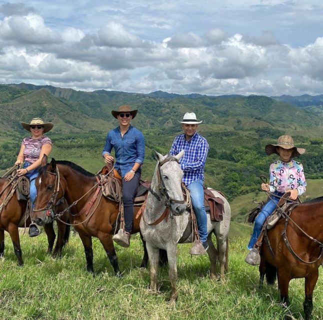 Horseback Riding, Country Bufet and Live Music - Horseback Riding With Panoramic Views