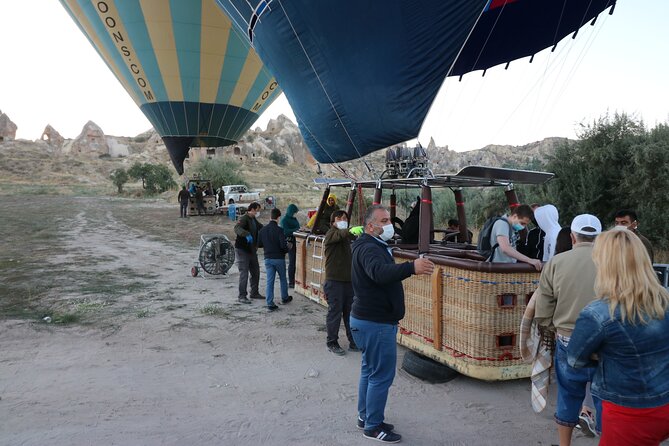 Hot Air Balloon Flight in Cappadocia With Champagne - What to Expect During the Flight