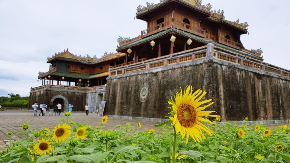 Hue Citadel Exploring With Royal Lunch Private Tour - Tour Highlights