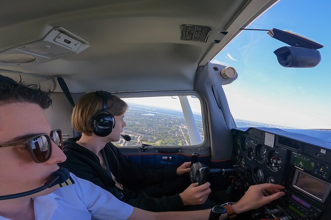 Initiation to Airplane Piloting in Gatineau-Ottawa - Meeting and Logistics