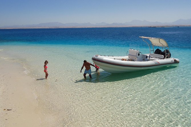 Islands & Snorkeling Private Tour in Hurghada - Island Exploration