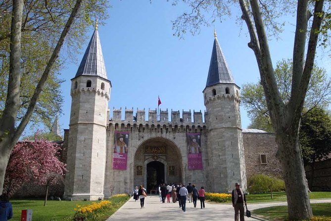 Istanbul Old City Highlights Group Day Tour With Turkish Lunch - Inclusions and Exclusions