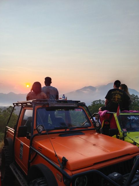 Jeep Sunrise From Munduk Tabu - Highlights