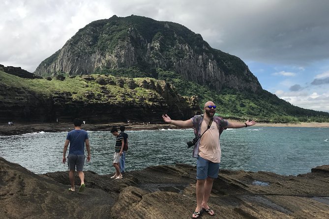 Jeju Island Guided Tour for 9 Hours With a Van - Reviews