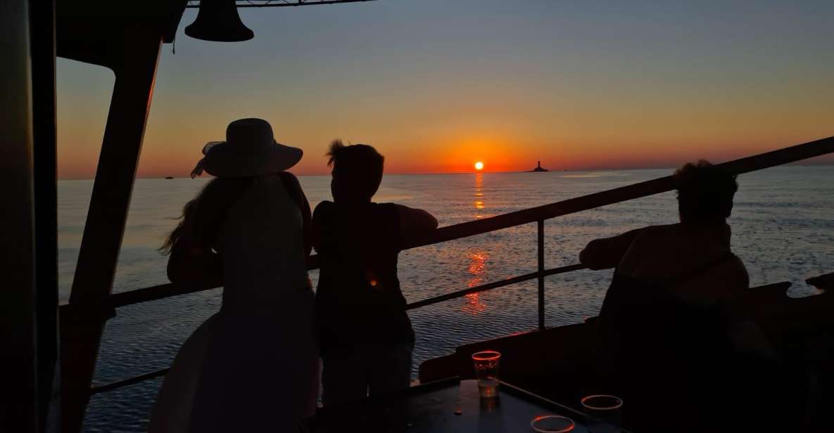 Kamenjak: Medulin Sunset Dolphin Tour - Experience Highlights