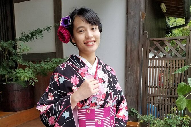 Kimono Experience at Fujisan Culture Gallery -Day Out Plan - Enjoy Traditional Tea Ceremony