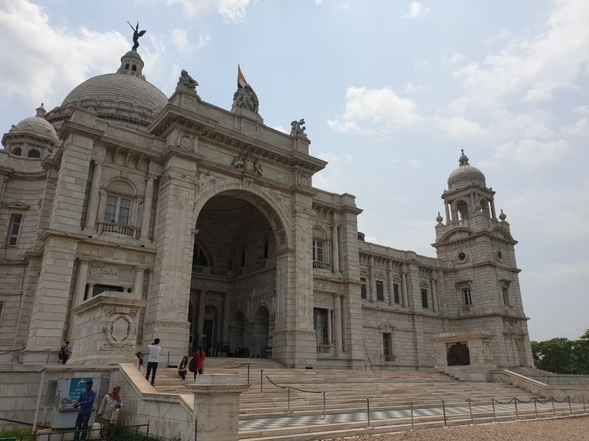 Kolkata Church Walk: Convergence of Different Faiths - Historical Journey of Kolkatas Churches