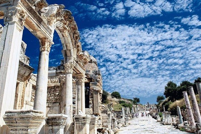 Kusadasi Shore Excursion: Private Full-Day Tour to Ephesus, Didyma and Miletus - Tour Experience