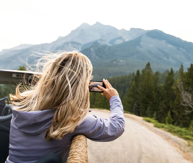 Lake Louise: Open-Top Shuttle to Moraine and Lake Louise - Experience Highlights