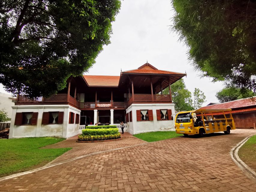 Lamphun : the Begining of Civilization in North of Thailand. - Unique Architectures in Lamphun