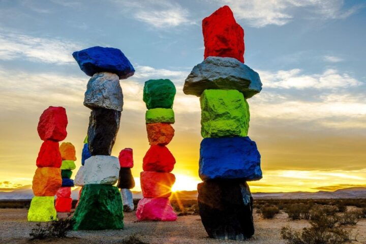 Las Vegas: Mojave, Red Rock Sign and 7 Magic Mountains Tour - Pickup and Transportation Details