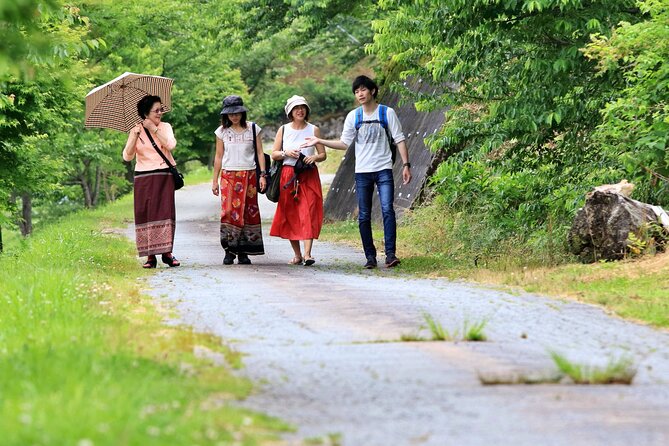 Leisurely Rural Town Walk in Hida - Guide Arrival Time