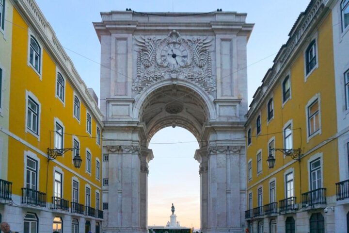 Lisbon Discovery Game: The Hidden Gems of Alfama - Inclusions