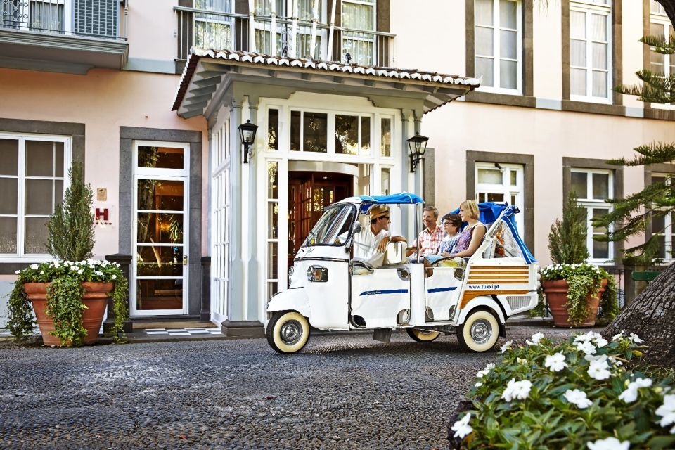 Lisbon: Historical Tour on a Tukxi - Duration and Languages