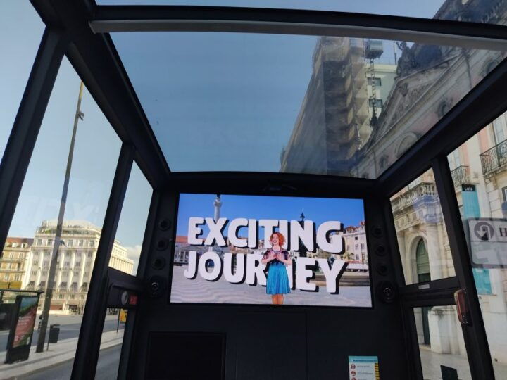 Lisbon: Landmarks Tour in a Multimedia Bus - Experience Highlights