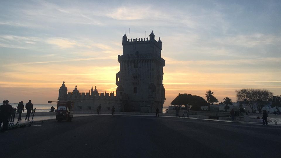 Lisbon: One Way Transfer To/From Coimbra - Coimbra Experience Highlights