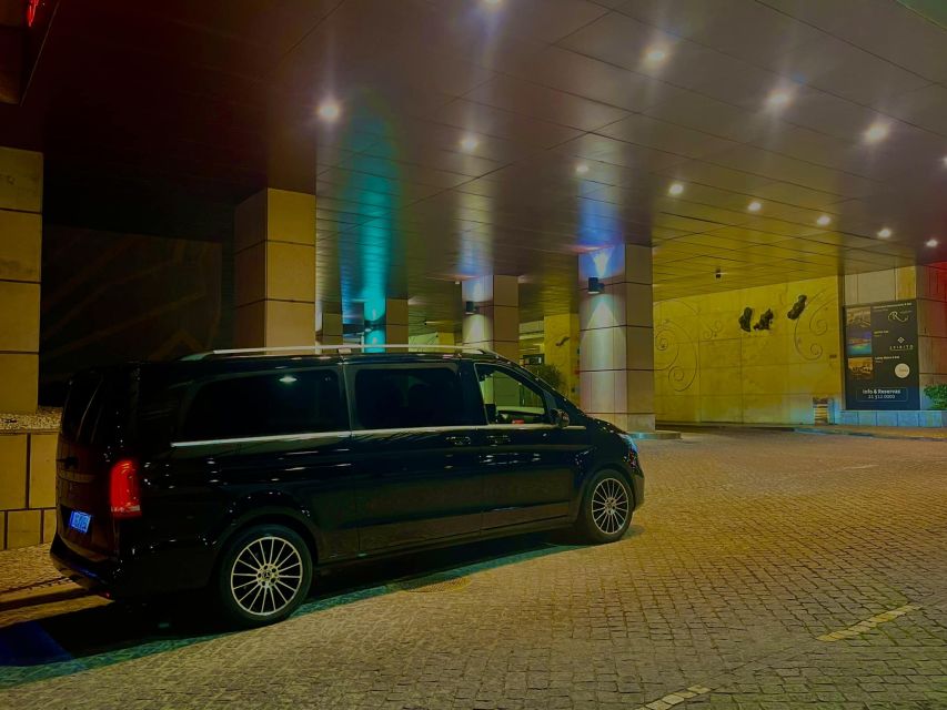 Lisbon: Premium Transfer To/From Airport - Experience Highlights