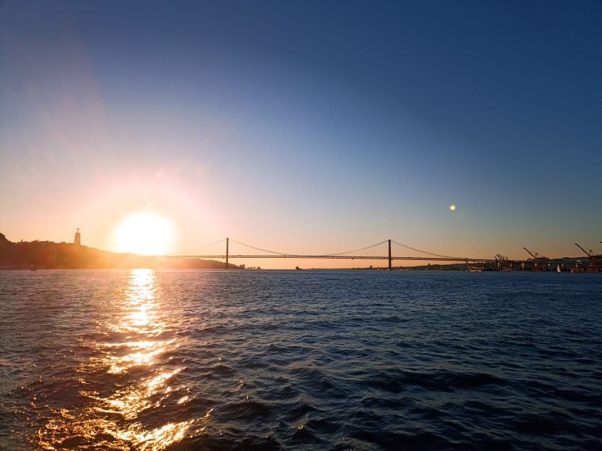 Lisbon: Private Sunset Sailboat Tour With Welcome Drink - Booking Information