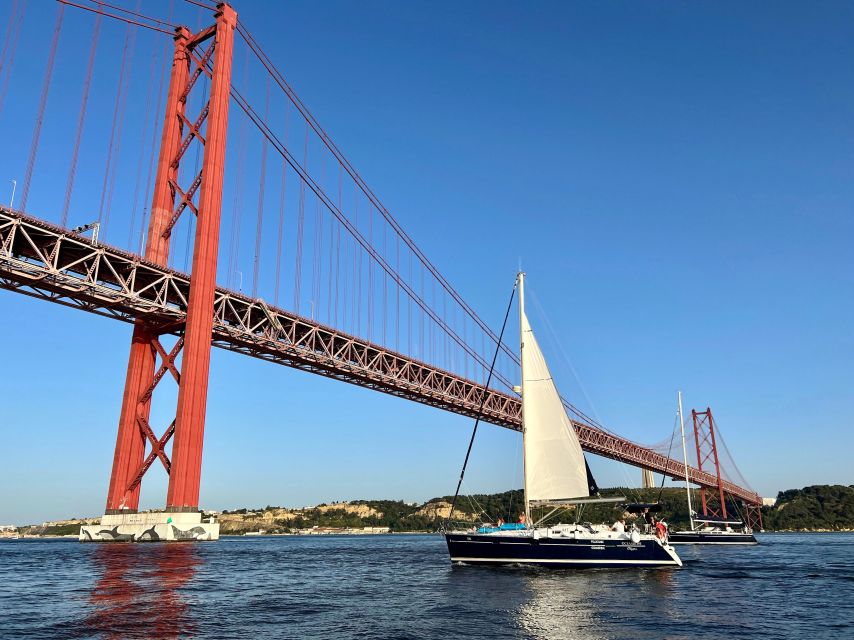 Lisbon: Private Sunset Sailing Tour With Drinks - Experience Description