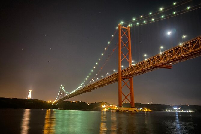 Lisbon Sailing Tour by Night - Tour Inclusions