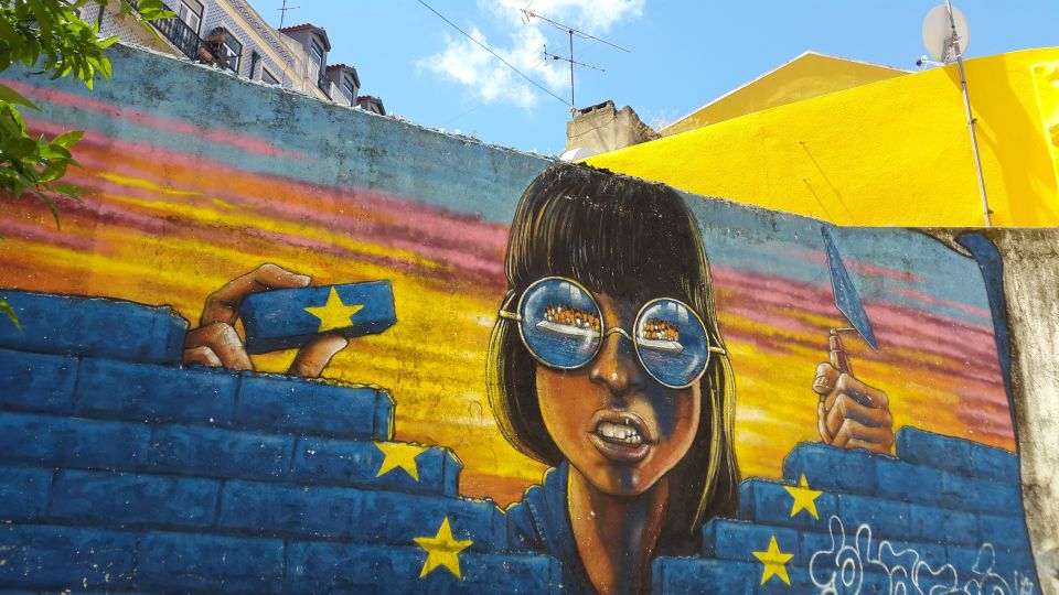 Lisbon: Street Art and Historical Walking Tour - Experience Highlights