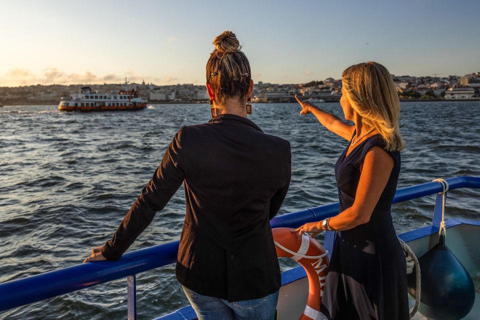 Lisbon: Sunset Cruise With Live DJ and Drinks - Experience Highlights of the Cruise