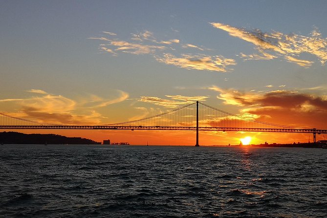 Lisbon Sunset Sailing Tour on Luxury Sailing Yacht With 2 Drinks - Customer Feedback