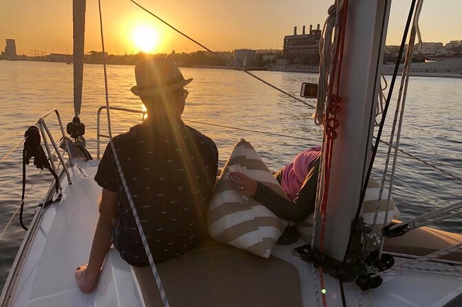 Lisbon Sunset Sailing Tour - Booking Information