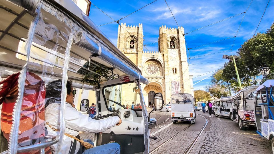 Lisbon Tour Oldtown & Viewpoints on a Tuktuk! - Tour Highlights