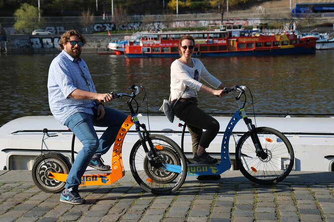 Live-Guided E-Scooter Tour of the Old Town of Prague, 60 Min - Scooter Experience