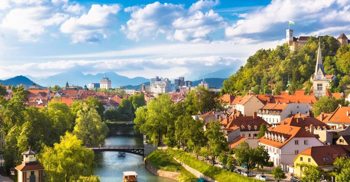 Ljubljana: Private 2h Sightseeing Walking Tour - Booking Options and Reservations