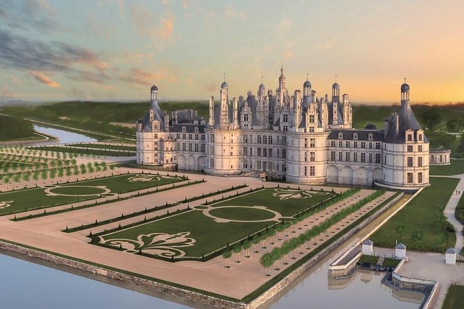 Loire Castles, Chambord and Blois Excursion From Paris - Exploring Château De Blois