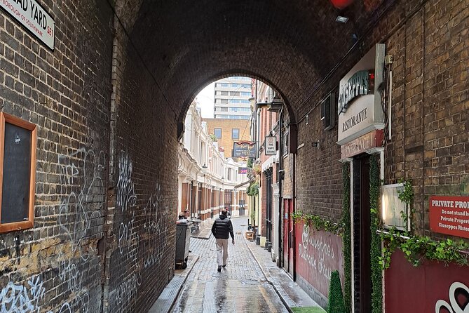 London Past & Present Backstreet Historical Tour - Historical Highlights