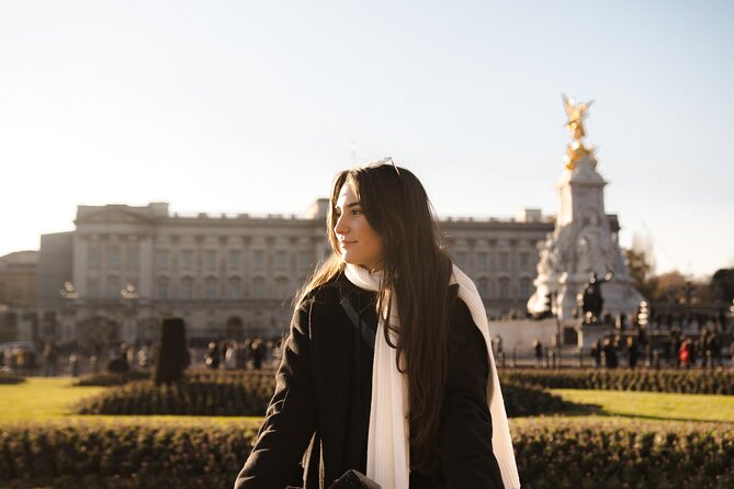 London : Private Photoshoot Outside Buckingham Palace - Additional Information