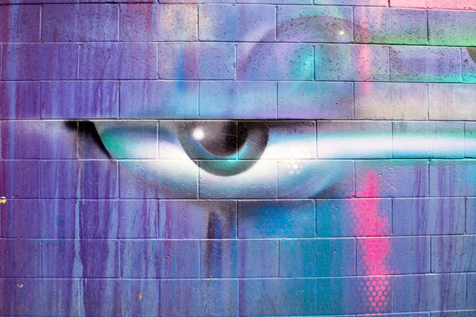 Los Angeles: Private Graffiti Tour in the Arts District - Tour Starting Point and Local Scene